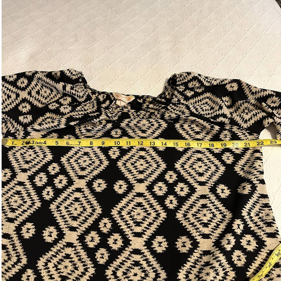 R Rouge Women's LARGE sheath dress, bell sleeves, Midi dress, black & White Boho - Picture 8 of 9